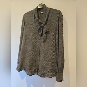 L'Agence Tie Neck Silk Print Blouse Size Small